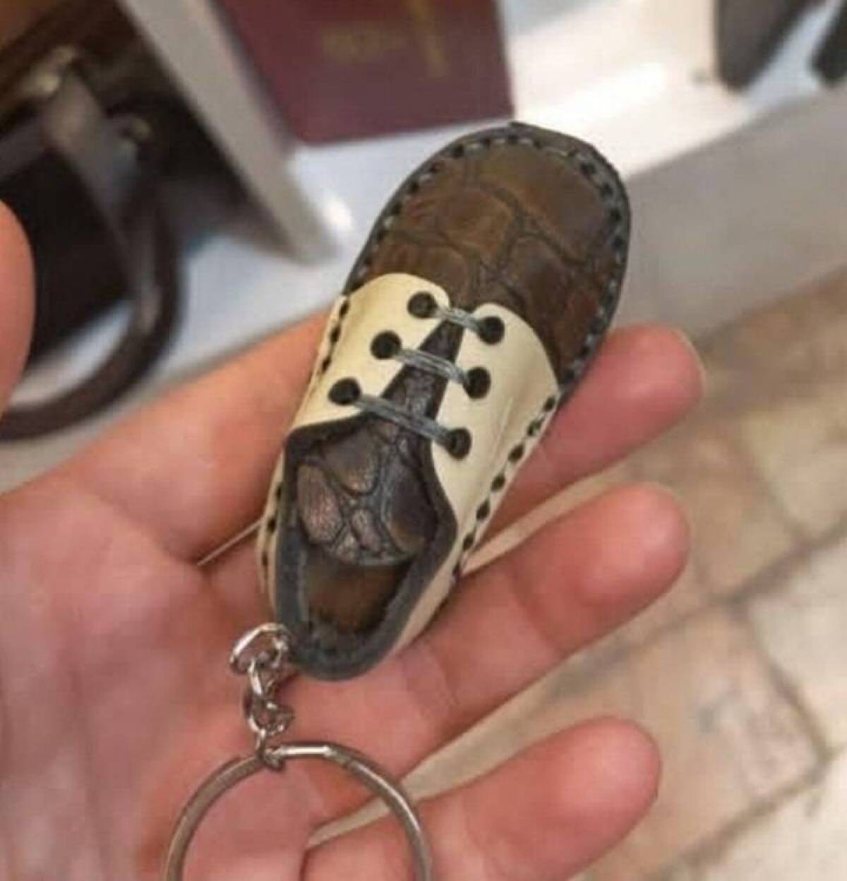 جاسوییچی کفش چرم 